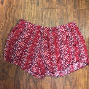 Maroon pattern flowy boho soft shorts xl